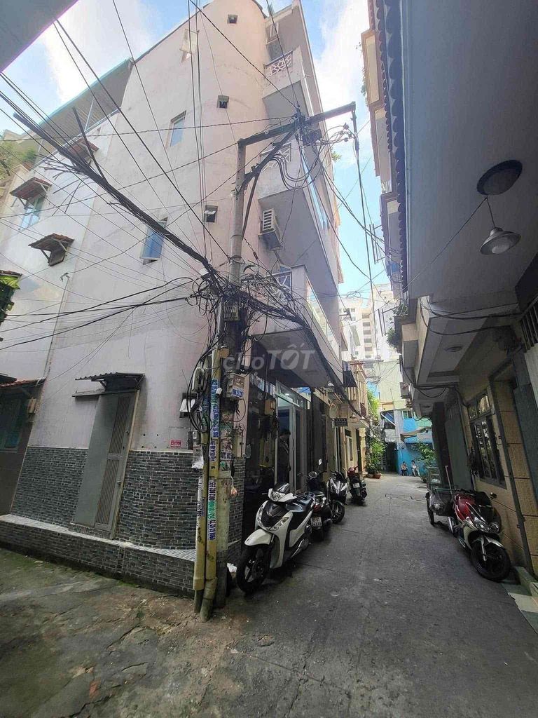 Фото 2: Q10- NGUYỄN CHÍ THANH 3 спальни-3 санузла
