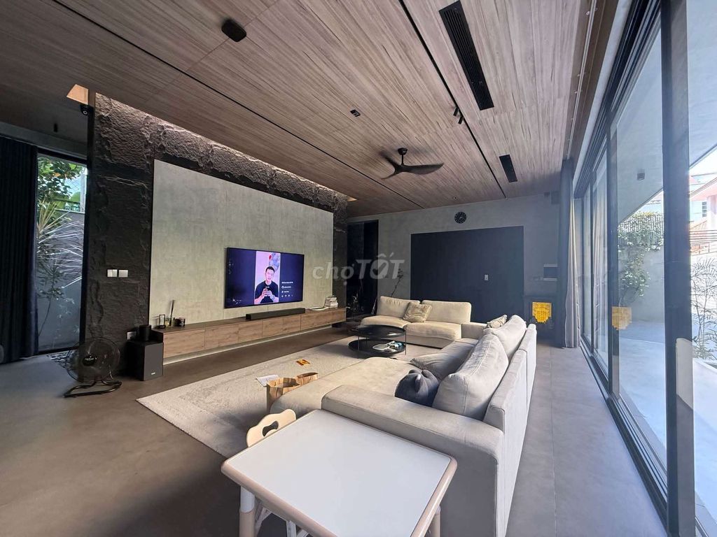 Фото 3: Продажа виллы Thảo Điền 570м2 15x38м элитная мебель есть лифт