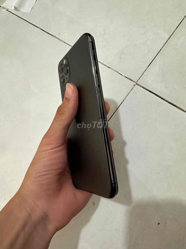 Фото 3: Apple iPhone 11 Pro Max Серый A13 Bionic