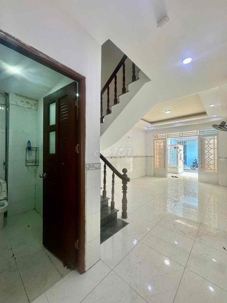 Фото 3: Дом в аренду, переулок для автомобилей, 1358 Quang Trung, Gò Vấp
