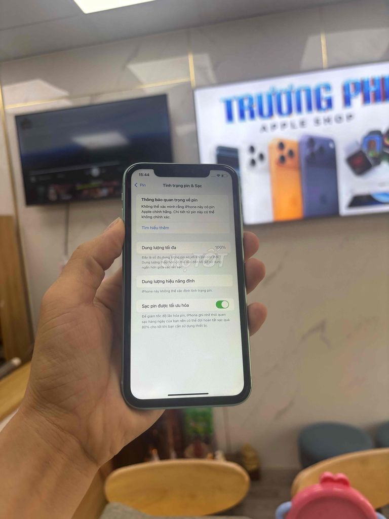 Фото 3: Apple iPhone 11 128GB синий, б/у