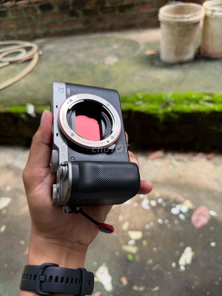 Фотоаппарат Sony A7C серебристый, 95 тыс. срабатываний