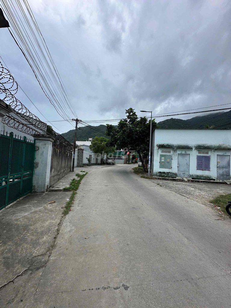 Фото 3: Продажа дома 3 mặt tiền Phước Lộc Phước Đồng Nha Trang, ширина 7.5м, отдельная книга