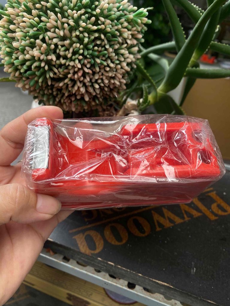 Распродажа замков и стола для резки клея