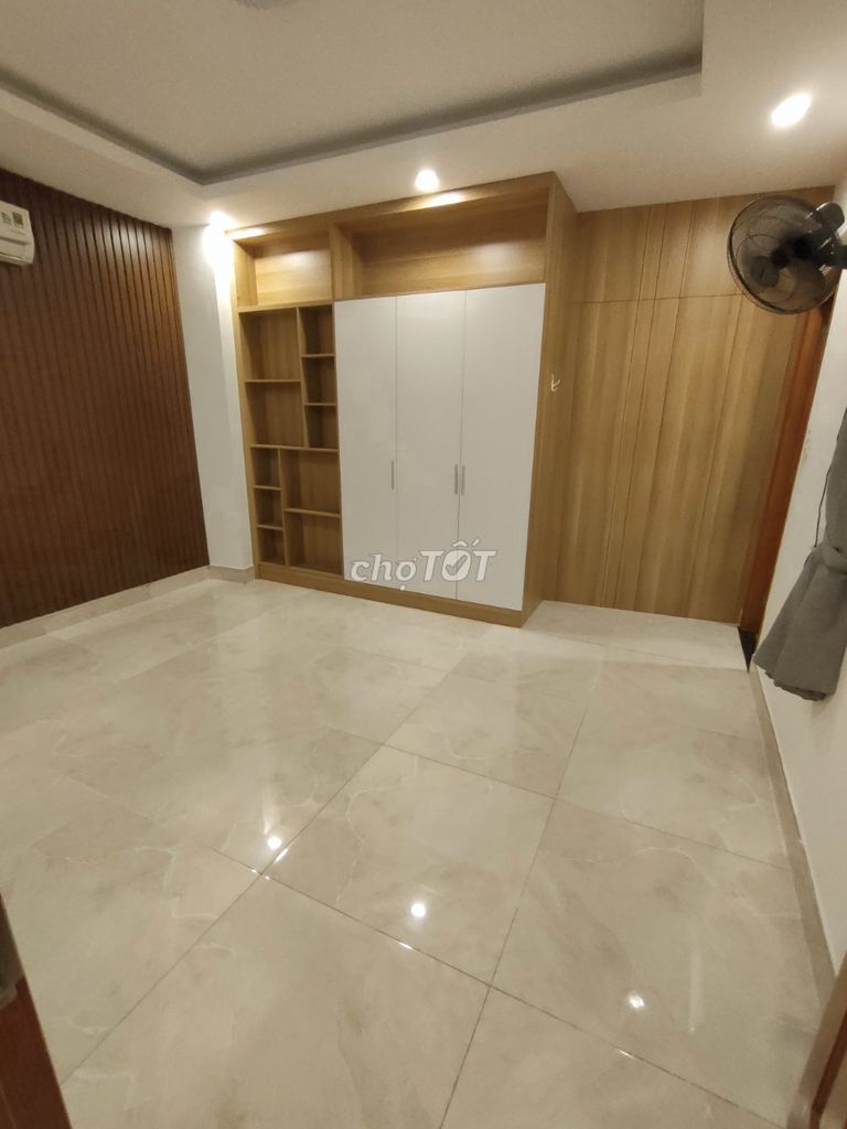 Фото 2: Дом в переулке, сквозной проезд 8 м 💎 Dương Quảng Hàm, район 5 🏠 4x20 м 💎 3 этажа — 4 спальни — 5 санузлов