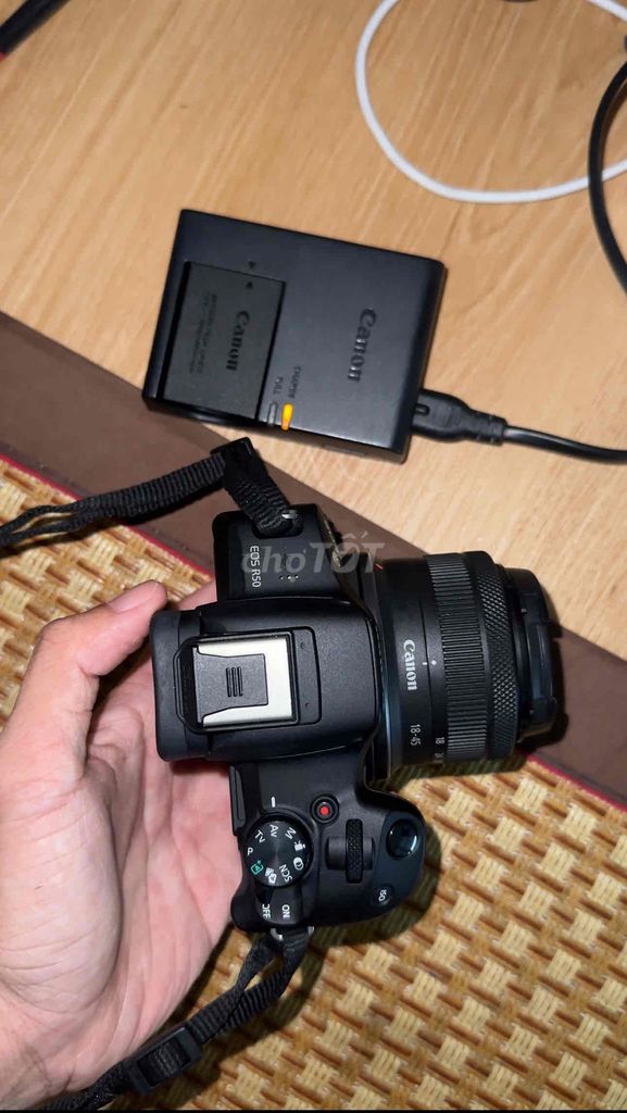 Фотоаппарат Canon EOS R50 в отличном состоянии
