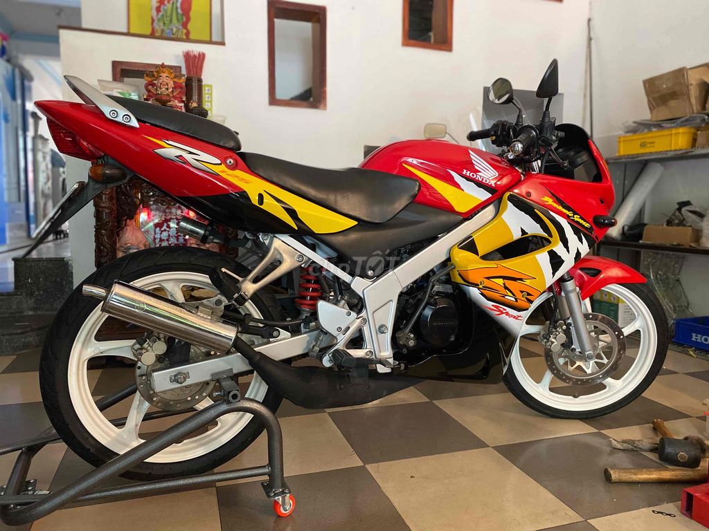 Honda LS 125 R 125cc Красный