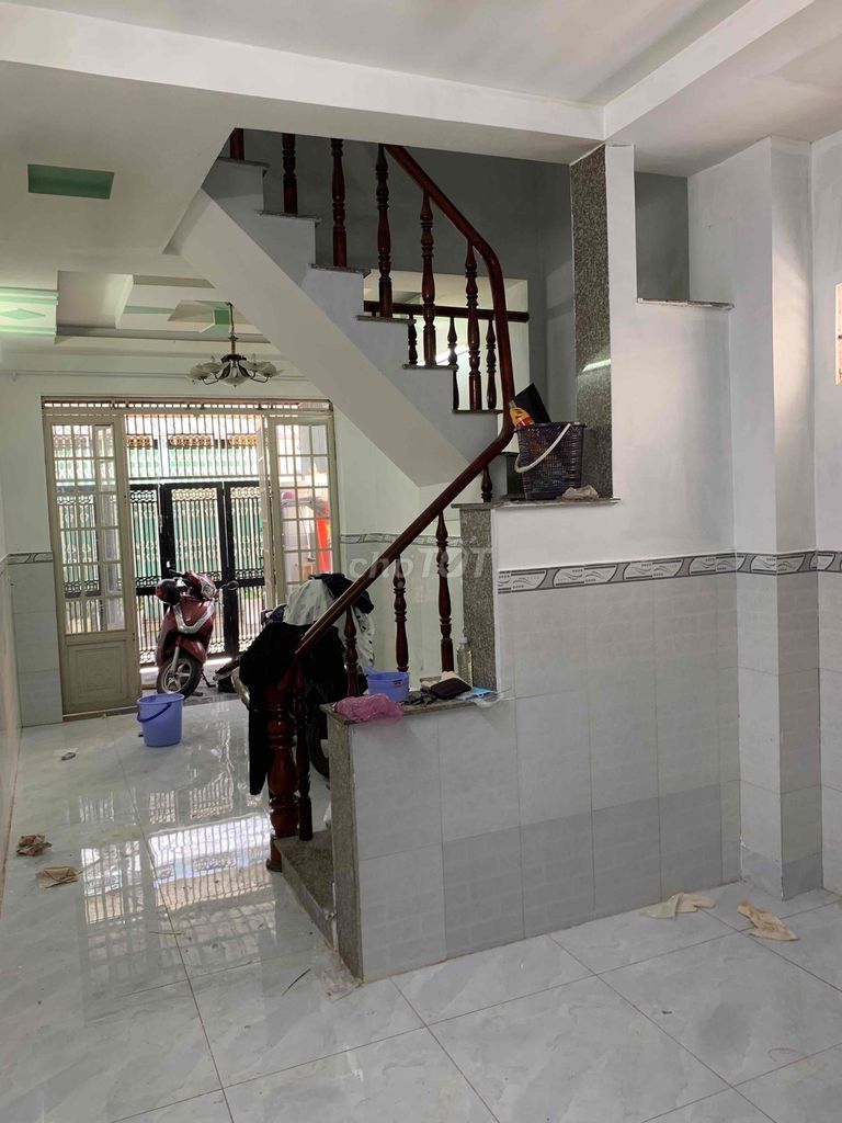 Фото 3: Целое здание на улице Ле Тхи Риенг 3,5 x 12, первый этаж и один этаж, Тхой Ан