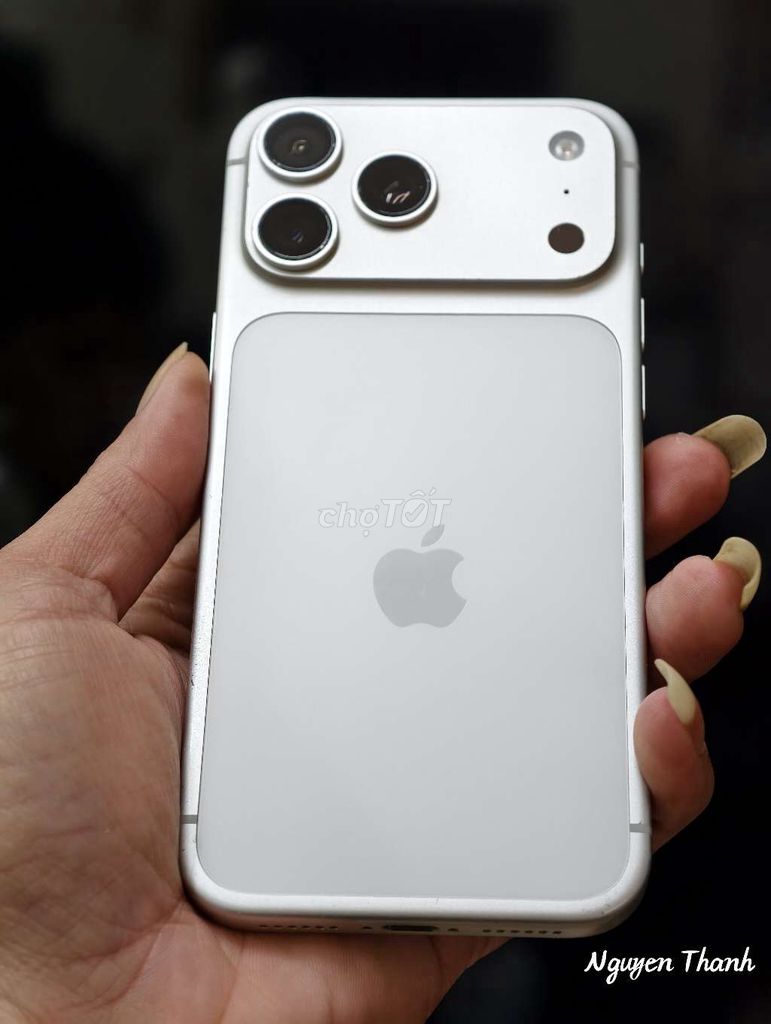 Фото 2: iPhone 17 Pro Max 256GB Bạc VN