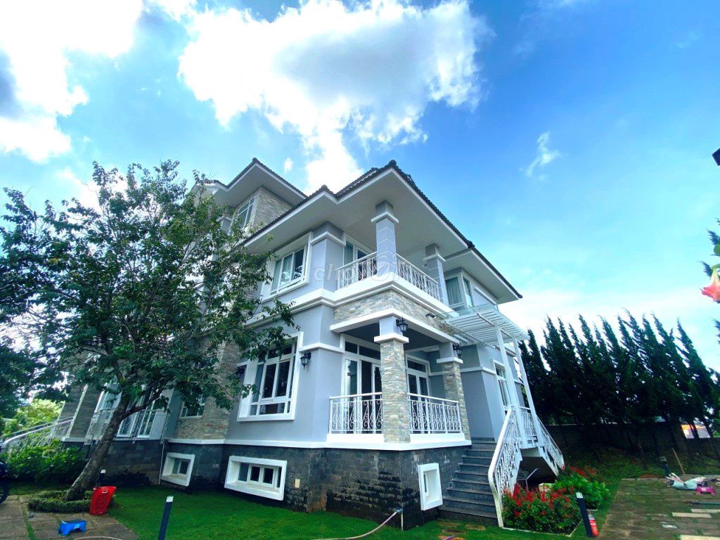 Фото 3: BT129 Phường 10, diện tích 1414m2 có 11 phòng ngủ, giá bán 65 tỷ