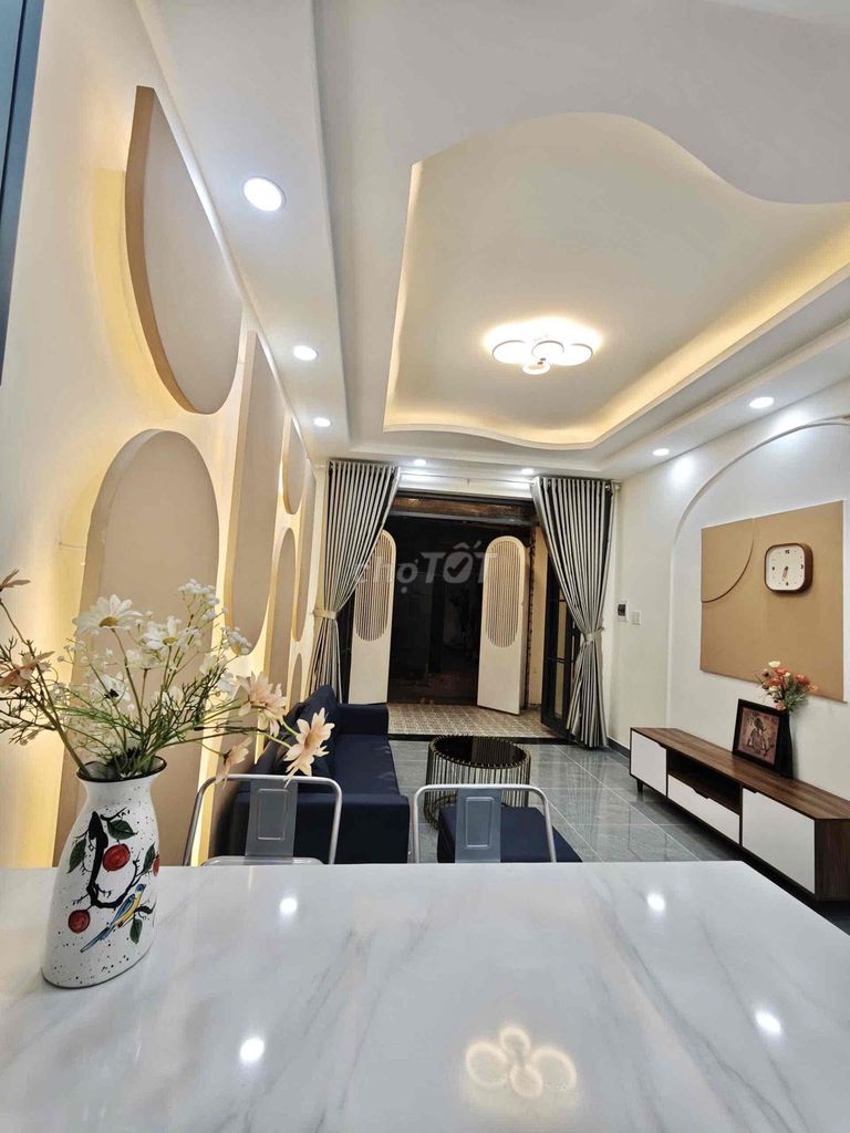 Фото 3: Дом продаётся от собственника, реальные фото. Центр района Говап