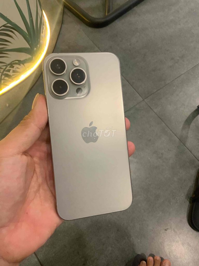 iPhone 15 Pro Max обход без использования SIM-карты