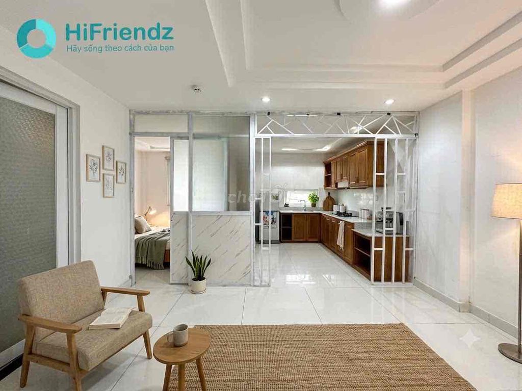 Квартира с 1 спальней 40 м², отдельная кухня, лифт, рядом с мостом Нгуен Ван Кы, район 8