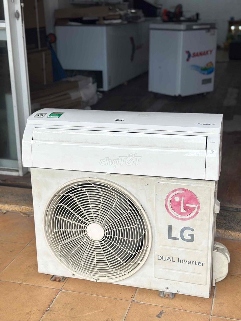 Кондиционер LG Inverter 1 лошадиная сила Белый