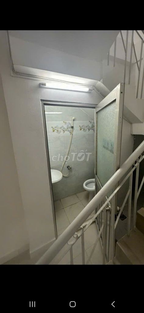 Фото 2: Продажа дома в переулке для автомобилей 10 м, расширяющийся задний фасад, улица Ли Тинь Тханг, соединена с улицей Хай Ба