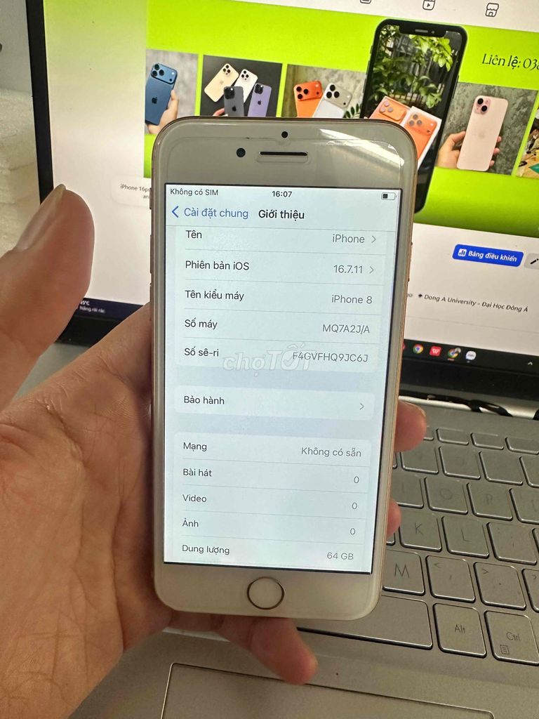 Фото 3: Apple iPhone 8 64GB розовое золото как новый
