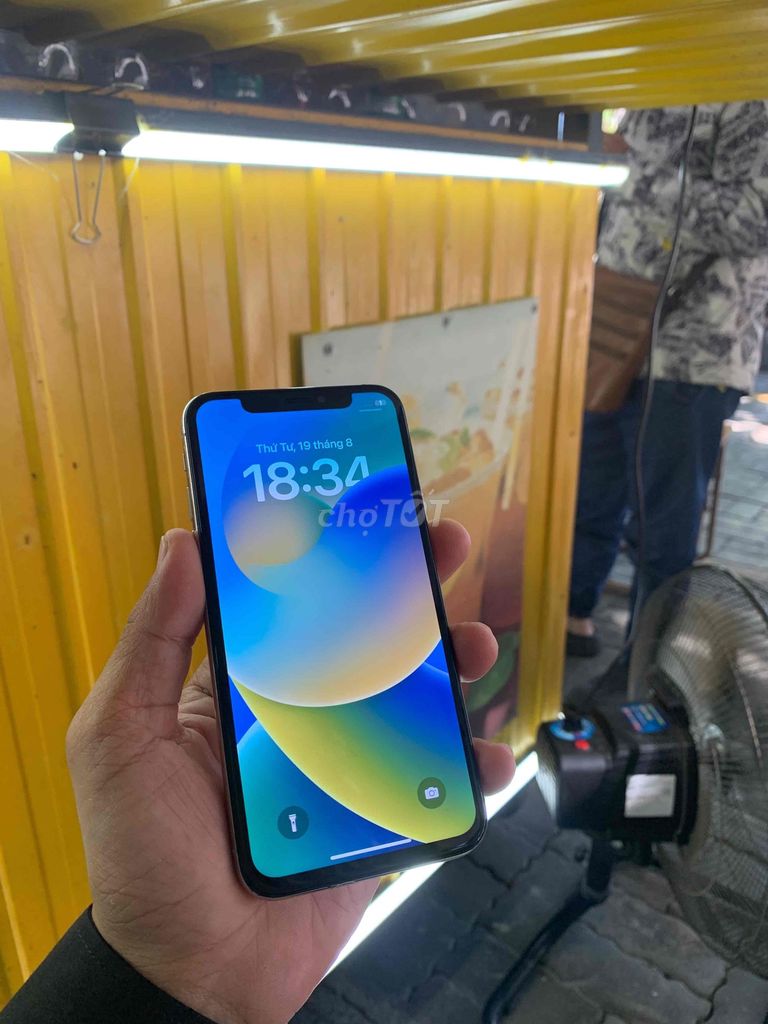 Фото 3: Apple iPhone X Белый без Face ID
