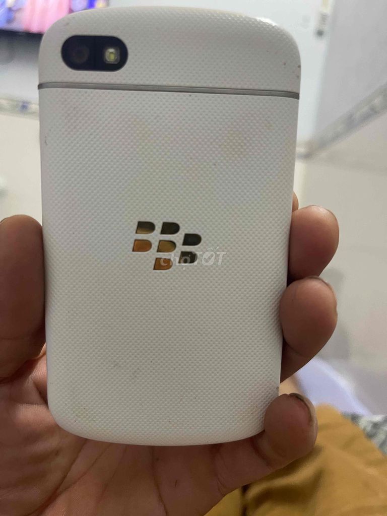 Фото 2: BlackBerry Q10 16GB Белый