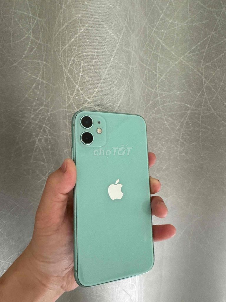 Фото 2: iPhone 11 64GB срочно продам