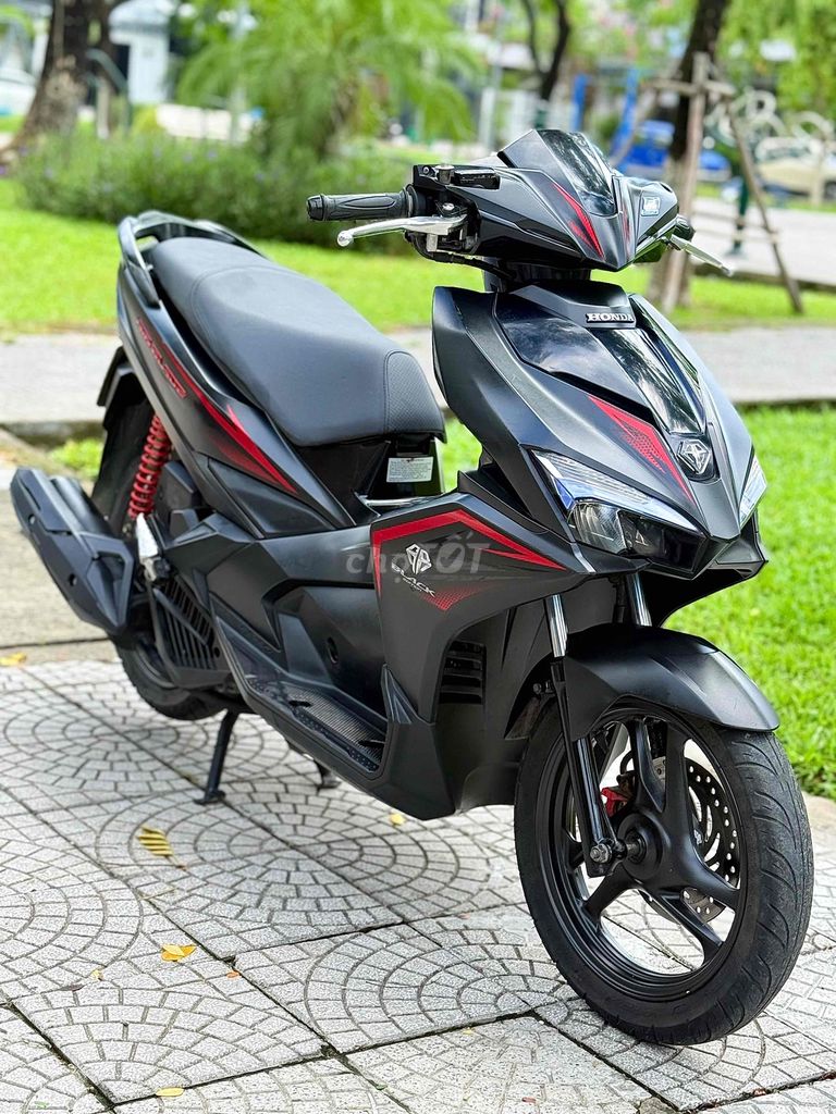 Honda Air Blade 2019 чёрно-красный Вьетнам