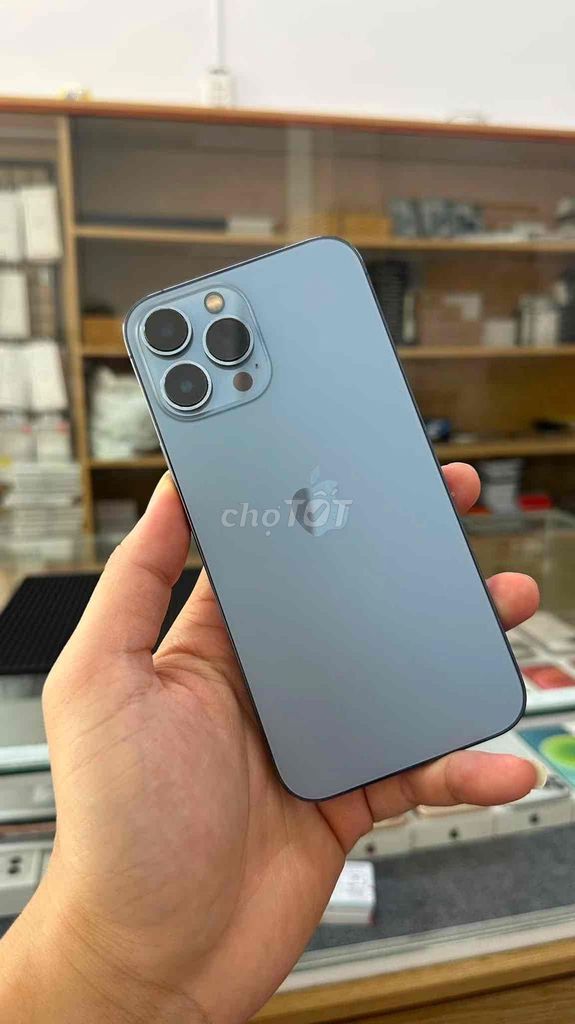 Apple iPhone 13 Pro Max синий