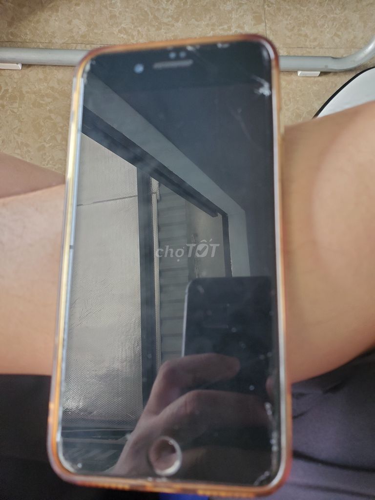 Apple iPhone 7 Plus сломан