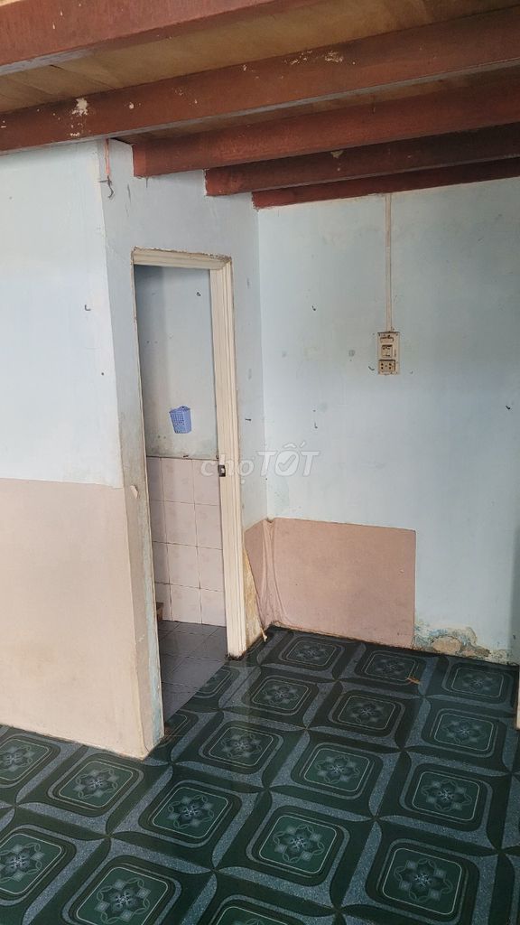 Фото 2: Дешевая комната в аренду