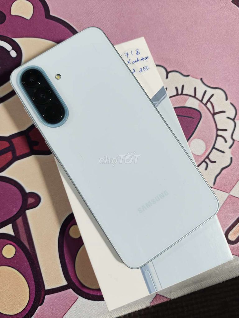 Galaxy A57 5G 12G/256G full box, куплен 1 день назад в TGDD