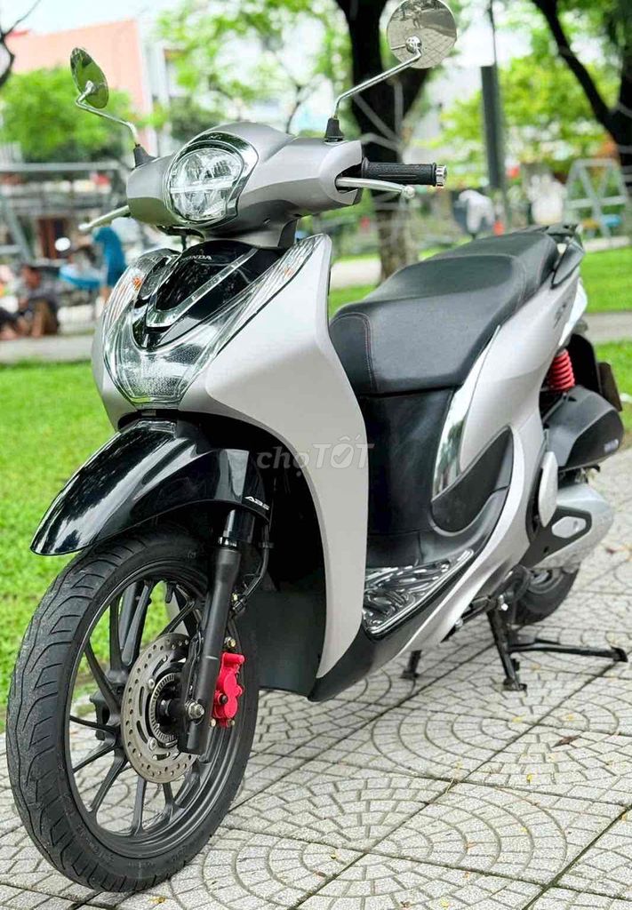Honda Sh mode ABS Вьетнам, серебристый