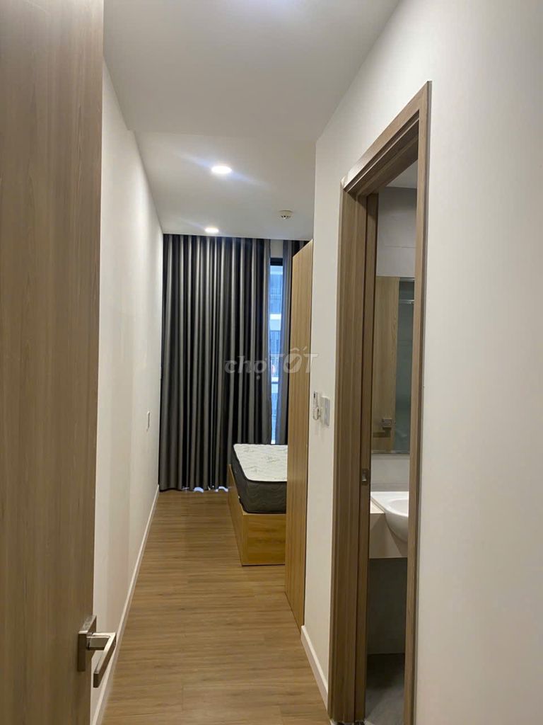 Фото 2: Сдается угловая квартира 100 м² (3 спальни + 3 санузла), полностью меблирована, мебель отличная