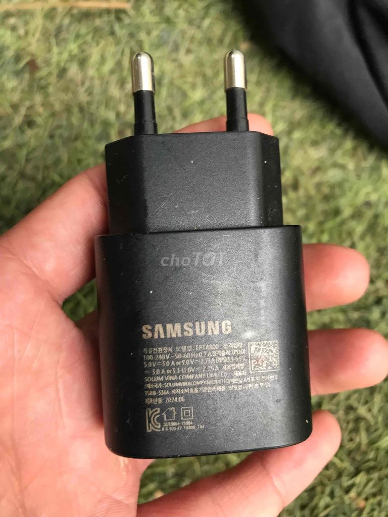 Быстрая зарядка Samsung iPhone чёрно-белая