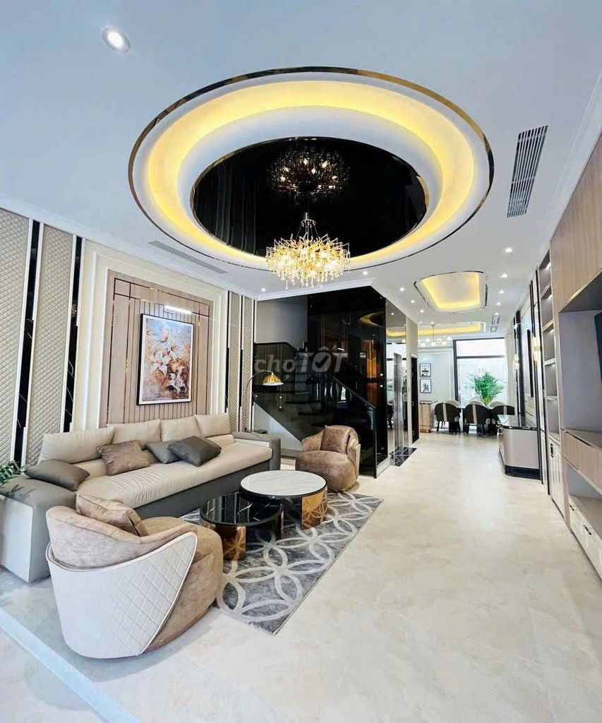 Фото 2: Продажа красивого дома 4 этажа + терраса с лифтом рядом с Phú Mỹ Hưng, улица D5B, район 7