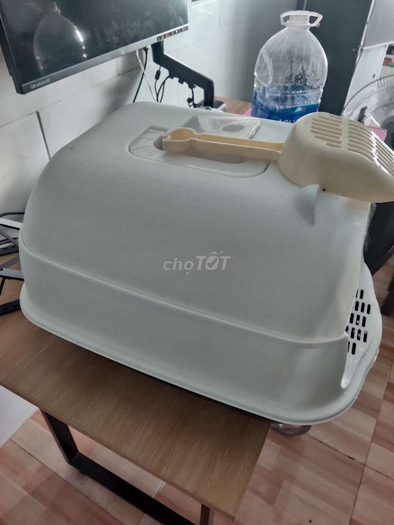 Nhà vệ sinh mèo + tặng 9L cát