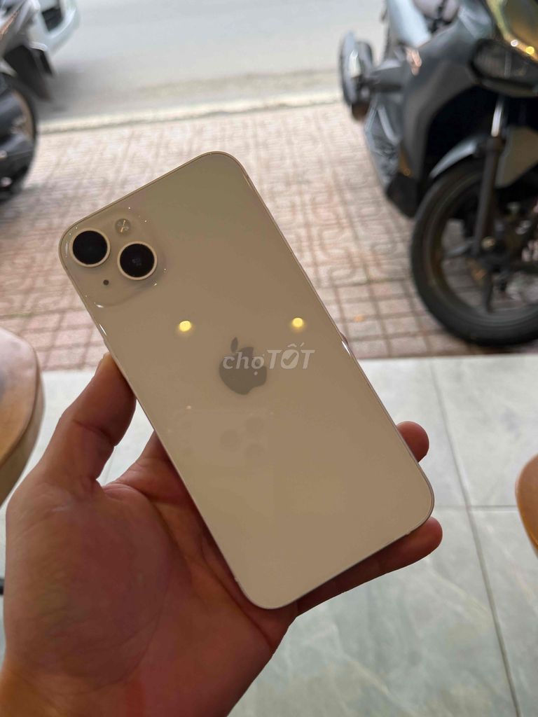 iPhone 14 Plus 128GB белый, заменена батарея
