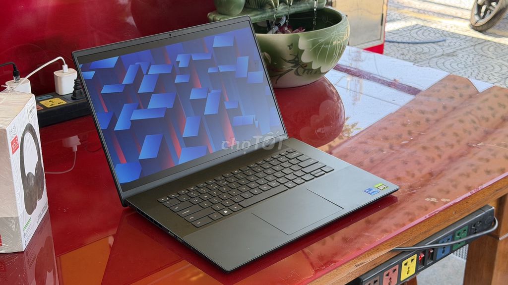 Фото 2: Dell gaming 7620 i7-12700H 16GB/512GB RTX 3060