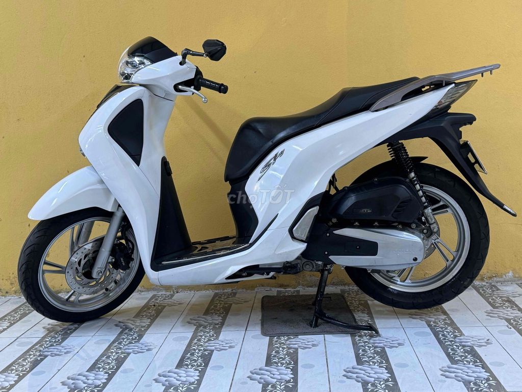 SH 125 2019 Белый-черный супер новый 43AC-384.24