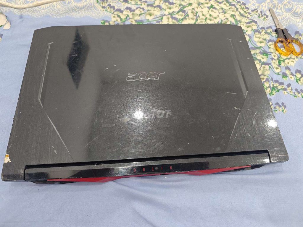 Фото 3: Acer Nitro AN515-55 i5 16GB/512GB GTX 1650 Ti