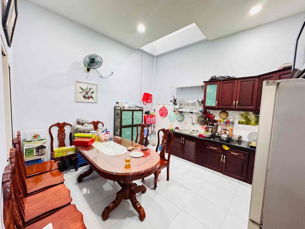 Фото 2: ПРОДАЖА ДОМА ФАСАД НА УЛИЦЕ ЛЕ ТХИ ХОА, ТАМ БИНЬ, ТХУ ДЫК | 70М² | ШИРИНА 4.2М |