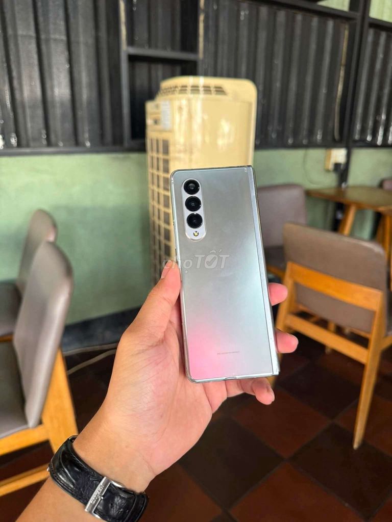 Samsung Galaxy Z Fold 3 Серебристый