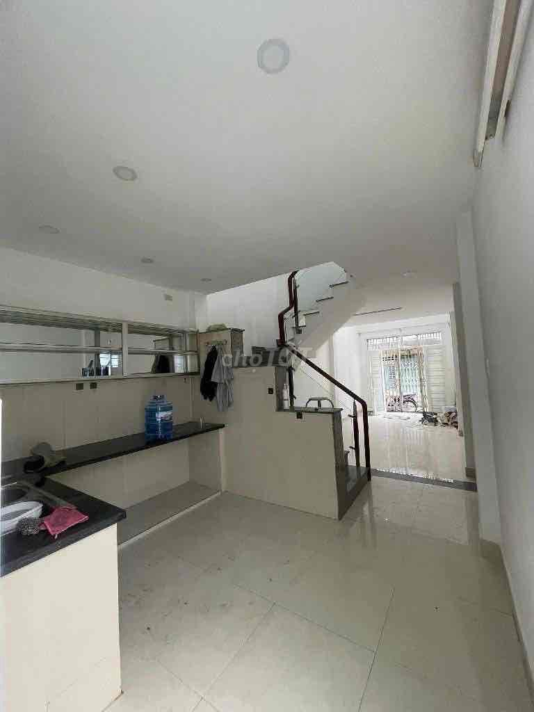 Фото 2: Срочная продажа дома Tây Thạnh 43м2 3.5x12 цена 3ty5