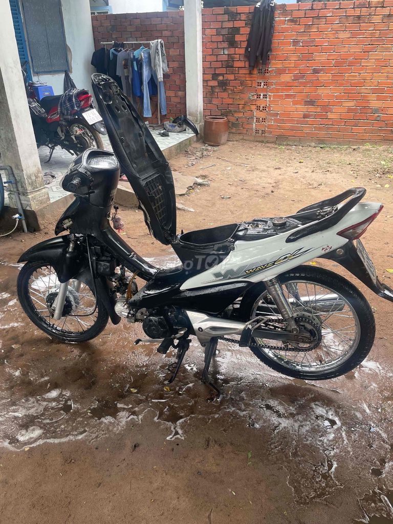 Фото 2: Honda Wave A 100 черный