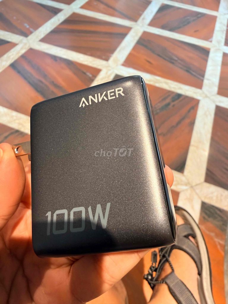 Фото 2: Зарядное устройство Anker 100W черное 99%