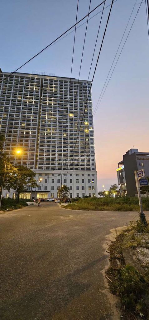 Аренда земли 2 фасада в городском районе Винь Тхуан Фыок