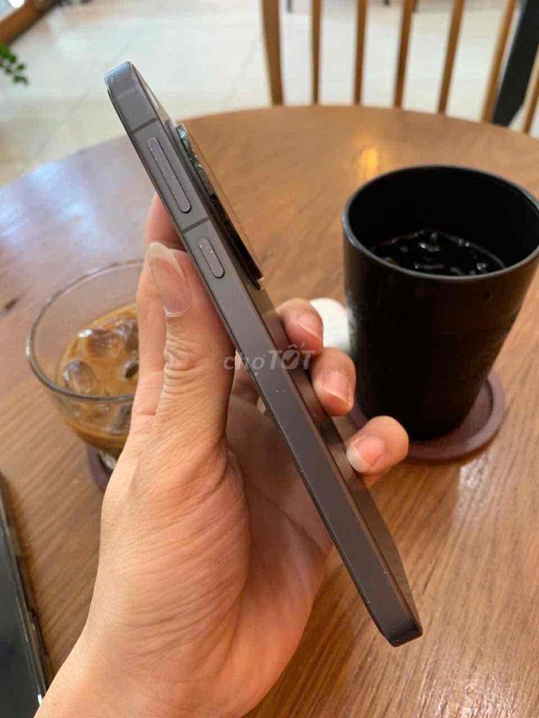 Фото 3: Oppo Find X8 12GB/256GB Серый