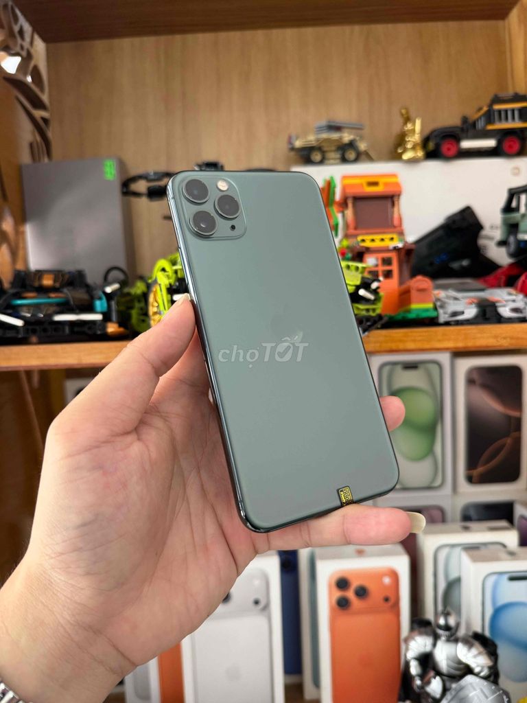 Apple iPhone 11 Pro Max 256GB зеленый 99%
