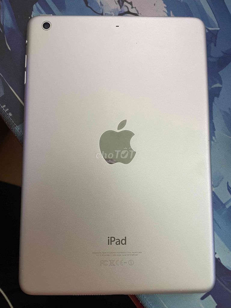 Фото 2: Apple iPad Mini 2 64GB Silver