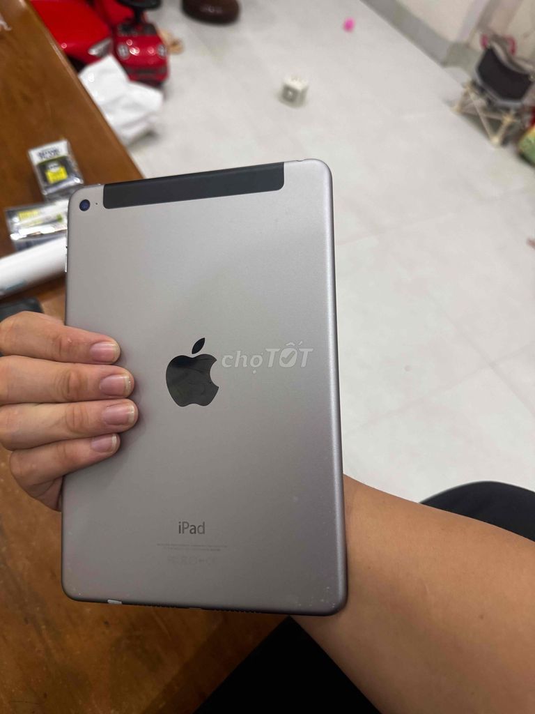 Фото 3: Apple iPad mini 4 128GB Серый