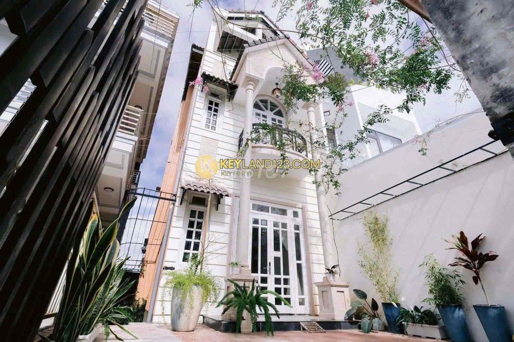 🏡DT: 230m2 Nhà Mặt Tiền Trung Tâm Phường 2 Đà Lạt 👉Giá 12.5 Tỷ