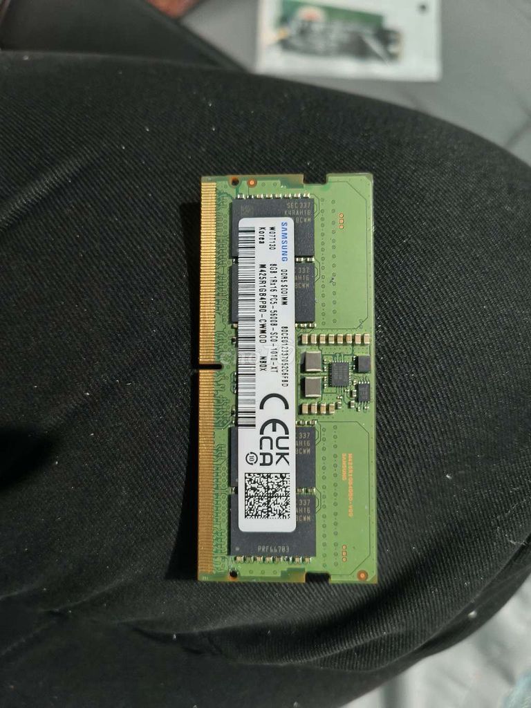 Оперативная память для ноутбука Samsung 8GB DDR5 5600MHz новая