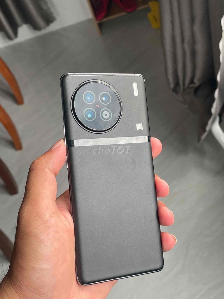 Vivo X90 256GB Черный